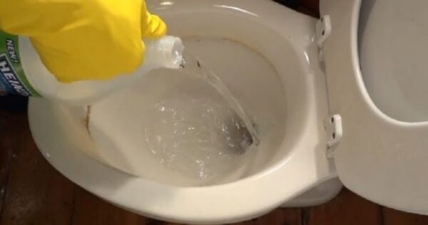 Brilhante e inodoro, com este remédio até as manchas mais difíceis desaparecerão