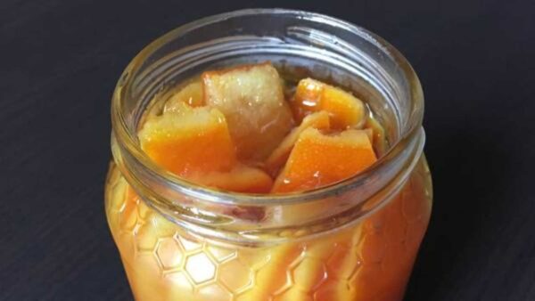 Coloque sal e cascas de laranja em uma jarra: o resultado é inacreditável