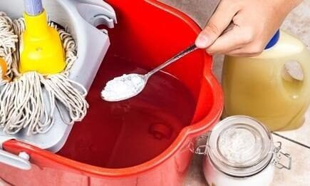 Como perfumar pisos naturalmente e deixá-los brilhantes e limpos