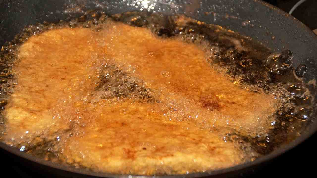 cheiro ruim de fritura