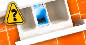 Em que compartimento devo colocar o detergente?