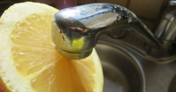 Esfregue uma rodela de limão na pia e espere 2 segundos: inesperado
