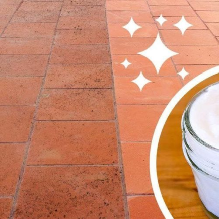 Lave os azulejos da varanda com este produto após o inverno. A sujeira desaparece para um novo visual