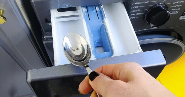 Livre-se de todas as manchas de suas roupas com um ingrediente de cozinha para deixá-las como novas novamente