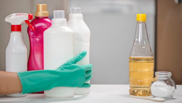 vinagre e bicarbonato de sódio contra maus odores