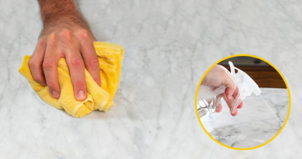 Mármore muito limpo e muito brilhante com ingredientes naturais simples