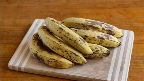 Não jogue fora bananas velhas – elas são uma cura milagrosa.