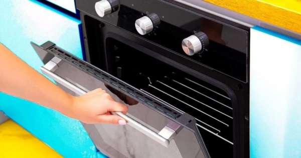 O forno deve ser fechado após o cozimento? Muitos cometem esse erro