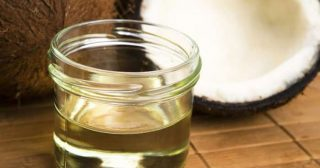 O óleo que ajuda a perder peso, dá energia, elimina rugas e desintoxica o corpo