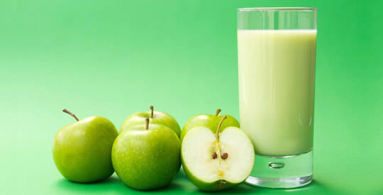 O smoothie de aveia, maçã e limão que ajuda a perder 4 quilos por semana