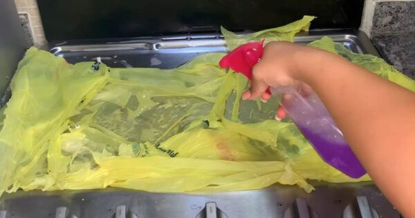 Os fogões de cozinha ficam como novos com a técnica do envelope: zero gorduras