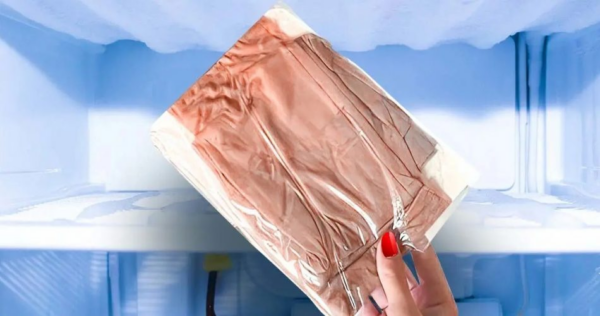 Por que é importante colocar a meia-calça no freezer por 1 hora antes de usá-la pela primeira vez?