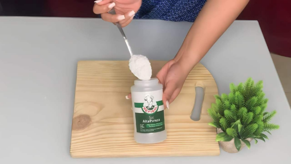 Poucos conhecem o truque dessa velha avó: você nunca mais vai querer ficar sem ele