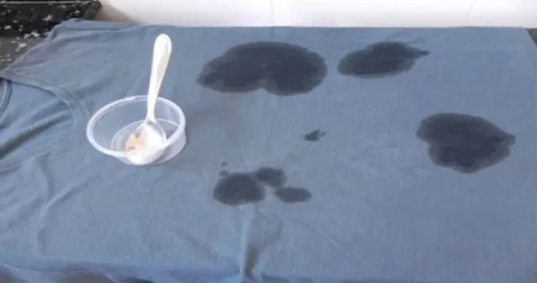 Um truque simples e econômico para tirar manchas de gordura da roupa em tempo recorde