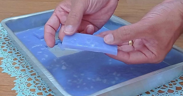 Veja como fazer até 40 pastilhas higiênicas perfumadas por apenas 50 centavos