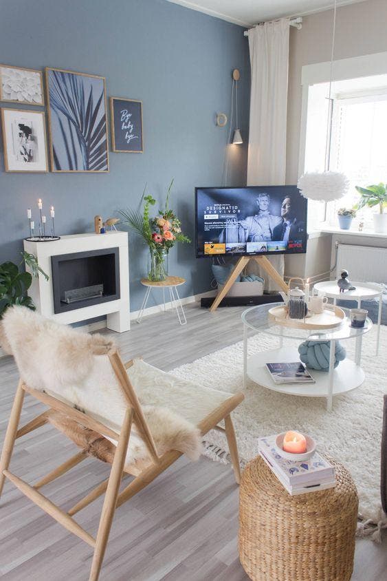 Wohnzimmer mit Blau und Grau