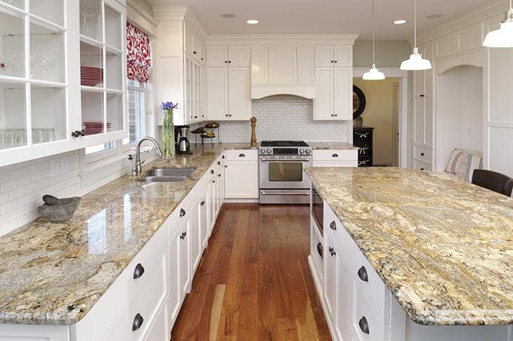 3 Tipps zum Fensterputzen mit Blanc de Meudon 6 Arbeitsplatte aus Marmor