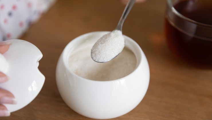 Pflanzendünger mit Zucker