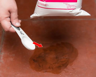 5 Tipps, wie man Ölflecken mit Haushaltsgegenständen vom Boden entfernt