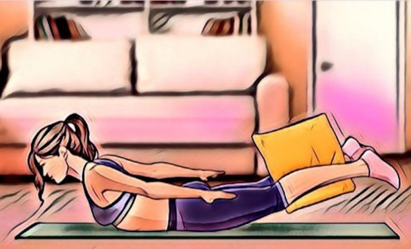 5 Übungen, die Sie nur mit einem Kissen machen können