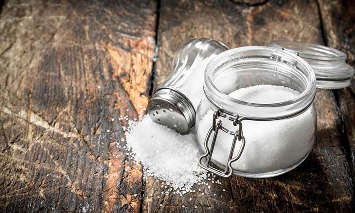 5 natürliche Möglichkeiten, Pestizide aus Obst und Gemüse zu entfernen 4 Salz