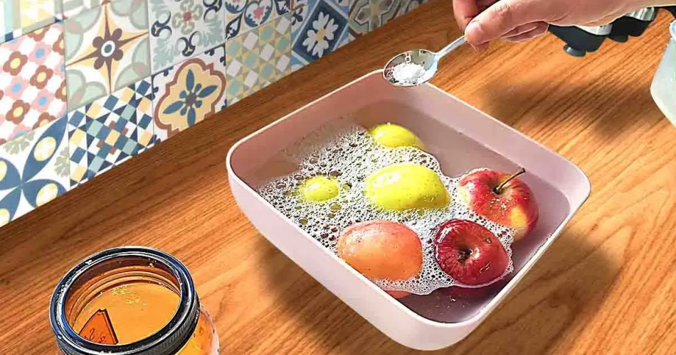 5 natürliche Möglichkeiten, Pestizide aus Obst und Gemüse zu entfernen