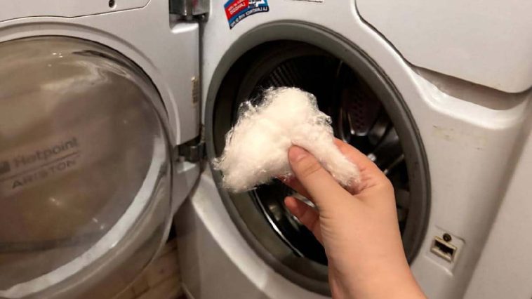 Alles, was Sie brauchen, ist ein einfacher Wattebausch, um duftende Geschirrtücher zu erhalten: Wäsche war noch nie so perfekt