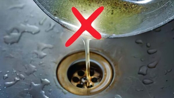 Altöl in die Spüle, tun Sie dies NIEMALS: Der Schaden ist irreparabel