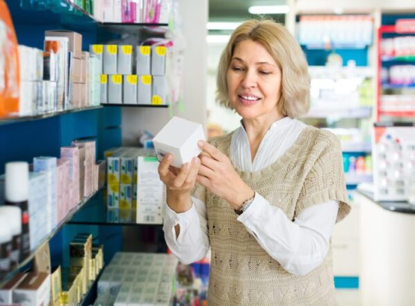 Anti-Falten-Gesichtscreme: Die beste kostet weniger als 10 Euro. Es enthält keine Zusatzstoffe, Silikone und Parabene