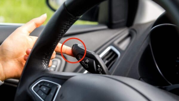 Autobatterie leer, mit der Pfeilmethode können Sie das Problem in 30 Sekunden lösen