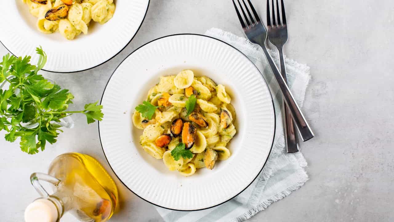 Nudeln, Kartoffeln und Muscheln