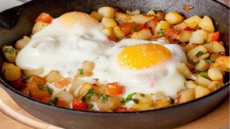 Bratkartoffeln mit Eiern: Eine einfache, günstige und köstliche Beilage
