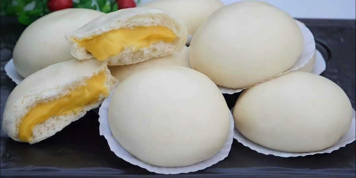 Brioche mit Konditorcreme, ein sehr weicher Teig, der in 10 Minuten gebacken wird.