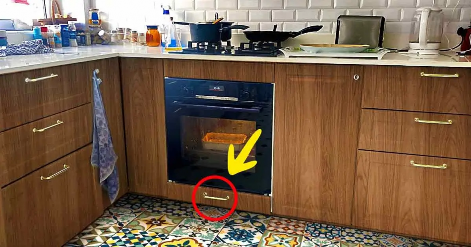 Das ist es, was die untere Ofenschublade tatsächlich tut