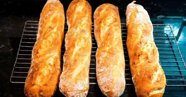 Der Trick des Bäckers für leckeres hausgemachtes Brot, wir vergessen oft einen Schritt