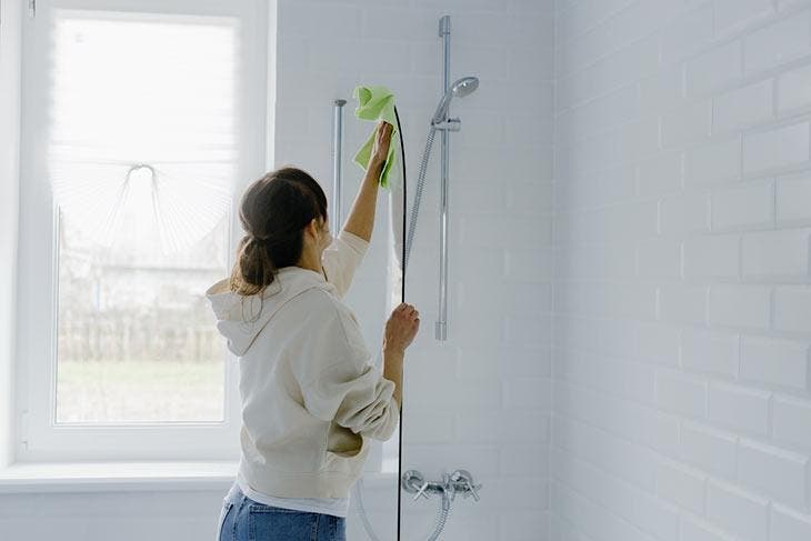 Duschwand reinigen