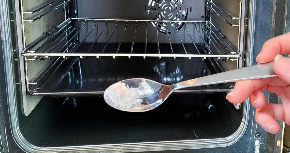 Der geniale Trick für einen sauberen und glänzenden Backofen: Keine hartnäckigen Flecken und Verschmutzungen mehr