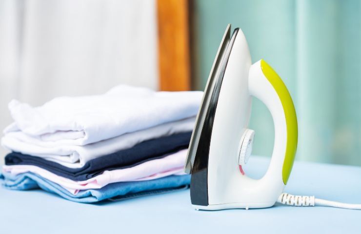 Reinigen des Bügeleisens