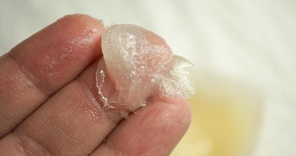 Die Gesichtsmaske, die die Haut verjüngt und die Sie zu Hause vorbereiten können