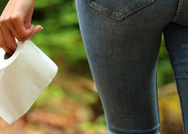 Draußen und keine Toilette in Sicht, was tun?