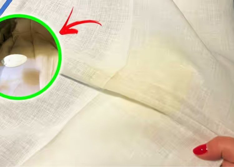 Effektive Tipps zum Entfernen gelber Flecken und zum Aufhellen von Laken