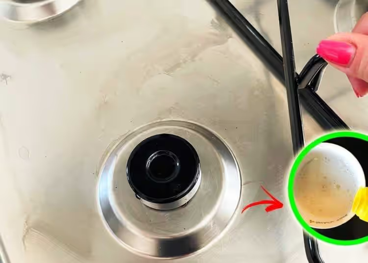 Entfernen Sie Wasserflecken und Flecken auf Stahl mit diesen natürlichen und kostengünstigen Tipps