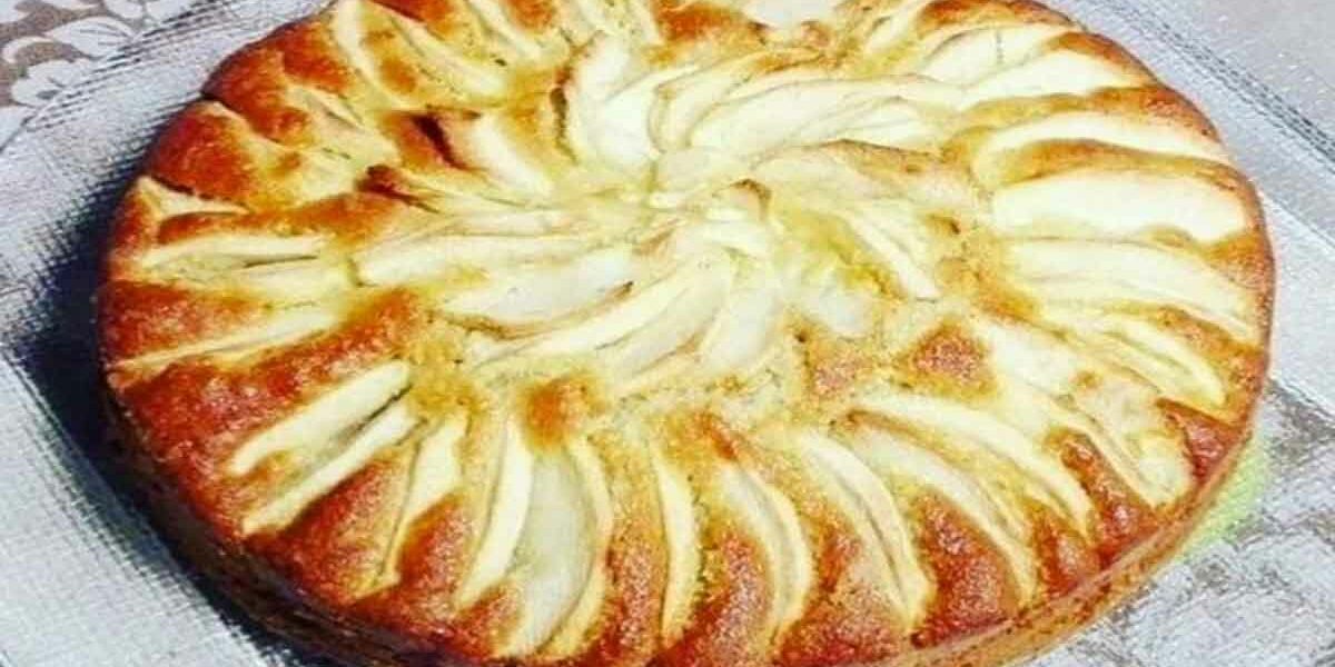 Fabelhafter Apfelkuchen aus Großmutters Äpfeln so saftig und süß