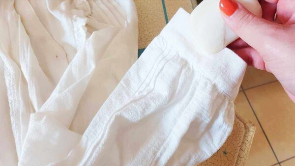 Gelbe Flecken am Hemdkragen, das Mittel der Großmutter: Es geht immer