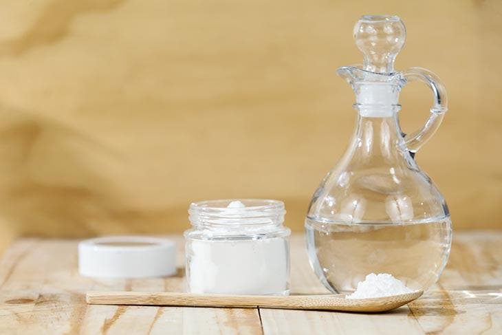 Essig und Backpulver