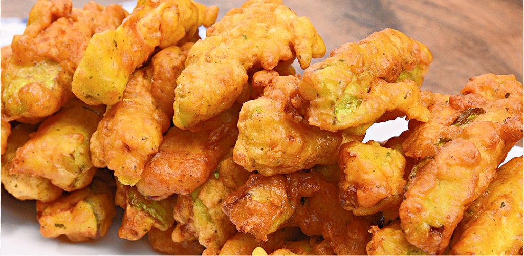 Knusprige Zucchini-Sticks: eine tolle Beilage zum Probieren!