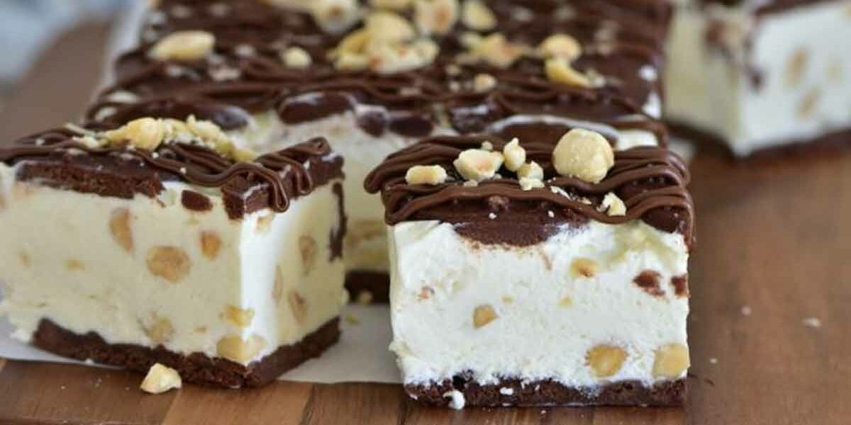 Kuchen ohne Backen mit Haselnüssen und Schokolade: ein frischer Genuss!