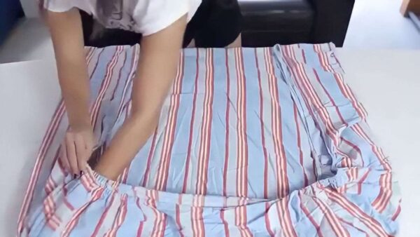 Laken, die Taschenmethode, um sie in 60 Sekunden zu falten: Auf Wiedersehen, Bügeln