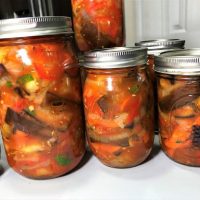 Leckeres Auberginen-Lecso. Eine wunderbare Dose für den Winter!