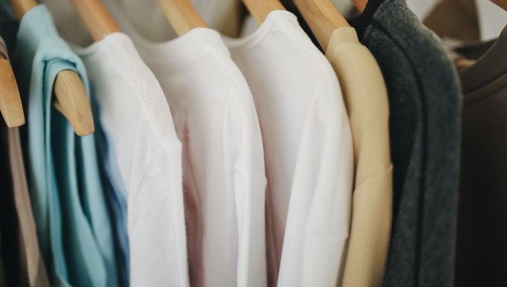 Grobes Salz in den Schränken